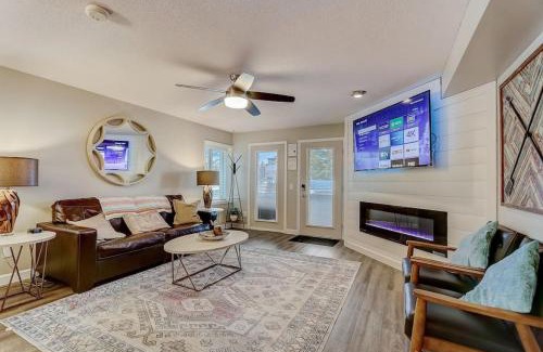Lake Delton Apartamento | Home Sweet Getaway for Families and Adults