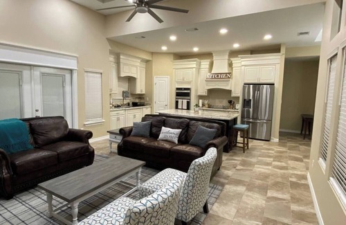 Eagle Pass Casa | Home Sweet Home Awaits you