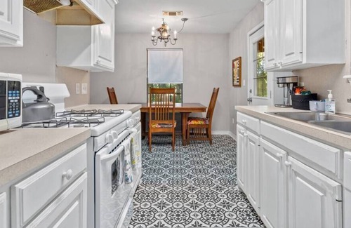Lufkin Casa | Home Sweet Home in a Rural Country Neighborhood