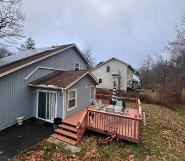 Tobyhanna Casa | Home sweet home in woods