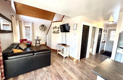 Anglemont Cabina | Cabaña de la casa de campo - Anglemont, BC. Shuswap del norte