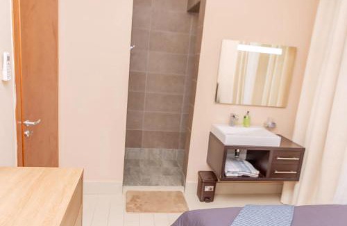 Kerr Serign Apartamento | Home to Home Apartment