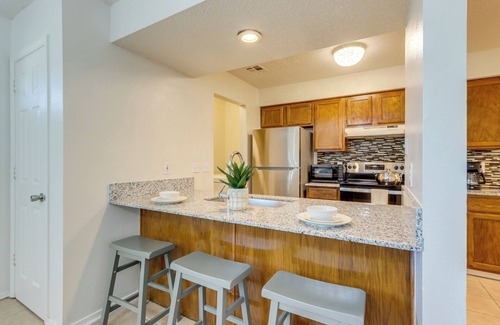 Rogers Casa | Home w/ Fenced Yard Near Dtwn Rogers!