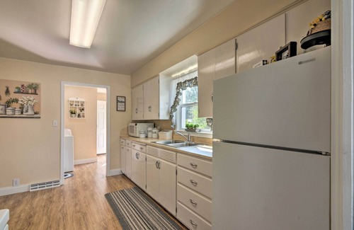 Circleville Casa | Home w/ Fenced Yard by 5 Mighty Nat'l Parks