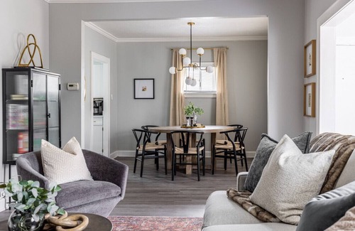 Parma Casa | Home w/ Hot-Tub and In-Unit Laundry