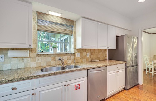 Harbor Beach Casa | Home w/Lanai, Close to Beaches in Fort Lauderdale