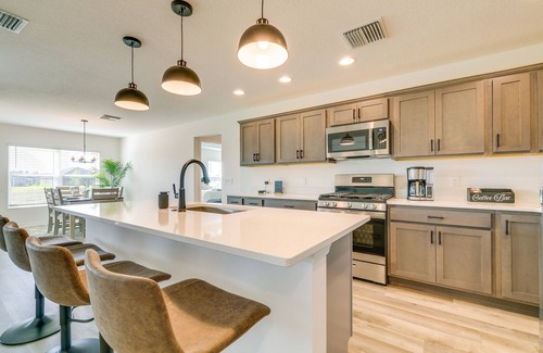 Okahumpka Casa | Home w/ Lanai + Community Perks in The Villages!