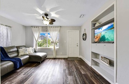Highland Garden Casa | Home w/workstation by PMI unit 2908