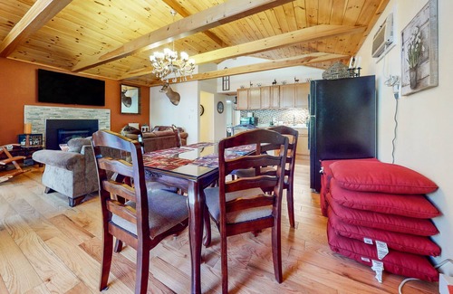 Thornhurst Casa | Home with a fireplace, gym, tennis, pool, beach access, game room & washer/dryer