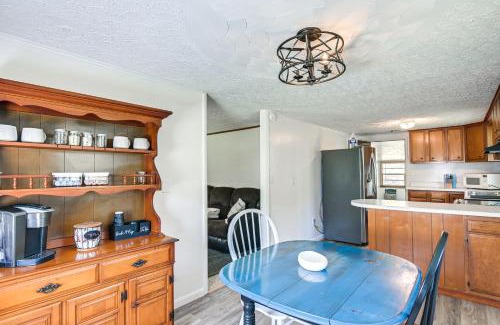 Bluewell Casa | Home with Bunkroom 2 Mi to Hatfield and McCoy Trail