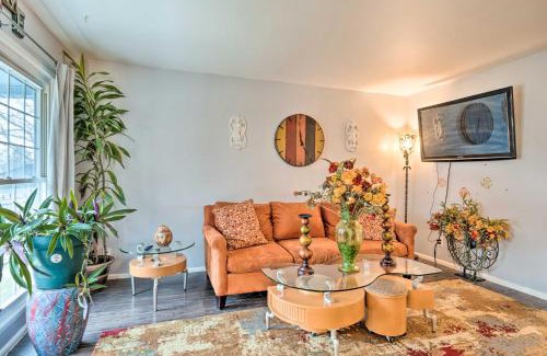 Indianapolis Casa | Home with Fire Pit - 8 Mi to Dtwn Mile Square!