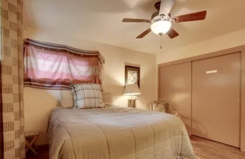 Rio Dell Casa | Home with Giant Redwood’s on the Eel River (w/river access)