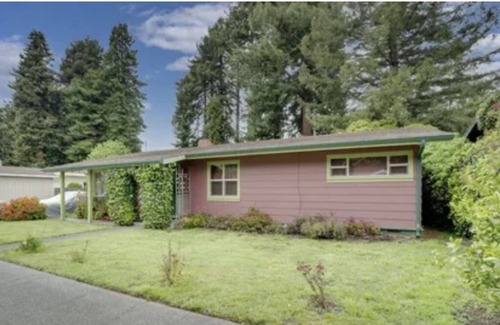 Rio Dell Casa | Home with Giant Redwood’s on the Eel River (w/river access)