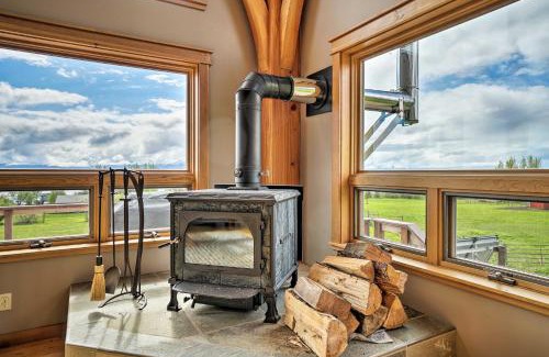 Kachemak Casa | Home with Kachemak Bay View - 5 Miles to Downtown!
