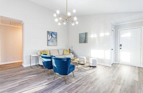 Durham Casa | Home with master suite 15 from RTP & Dtown Durham