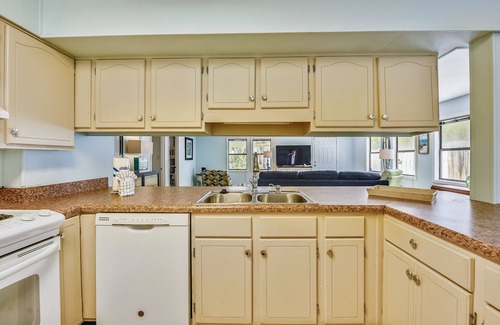 Bid-a-wee Beach Casa | 🐬Home with PRIVATE BEACH access! BOOK NOW! *Free Activities!*🐬
