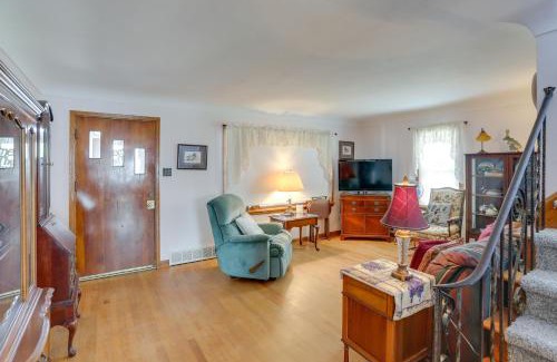 Port Clinton Casa | Home with Screened-In Porch Less Than 1 Mi to Lake Erie