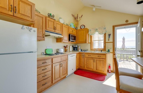North Truro Casa | Home with Stunning Views in North Truro!
