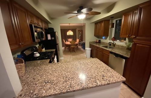 Point Pleasant Beach Casa | Casa con * PISCINA EN EL SUELO * perfecta para familias numerosas a 7 minutos del paseo marítimo