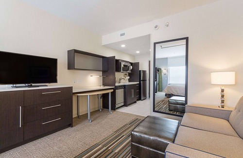 South Arlington Hotel | Home2 Suites by Hilton Dallas Grand Prairie