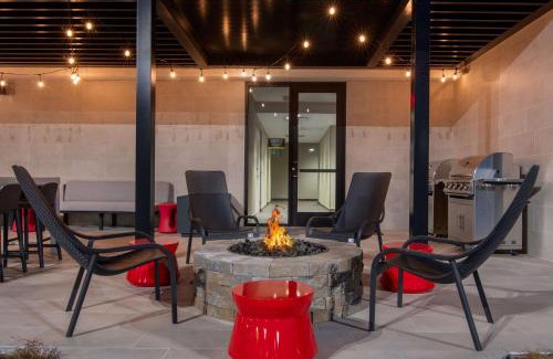 Downtown Jacksonville Hotel | Home2 Suites By Hilton Jacksonville Downtown