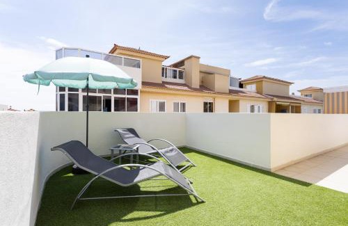Puerto de Guimar Apartamento | Home2Book Design Duplex Puertito de Güímar, Pool