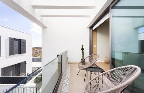 Los Gavilanes Apartamento | Home2Book Nordic Stay, Pool & Waves in Abades
