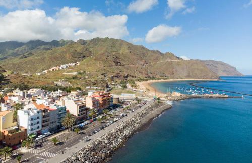 San Andres Apartamento | Home2Book Sea Front Las Teresitas Beach 1