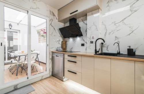 Ingenio Apartamento | Home2Book Stylish & Bright Bakea Apartment