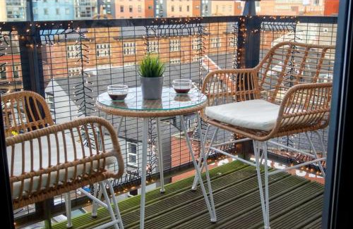 Sheffield Apartamento | Home2Home 2 bedroom & 2 bathroom central Apartment with FREE PARKING near University and Hospital