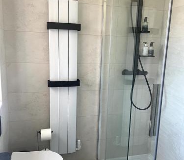 East Kilbride Casa | Home2Home Meadow Close