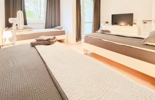 Hackenbroich Apartamento | Home4Now DOR02 Monteursunterkunft in Dormagen I 3 Schlafzimmer für 6 Personen I Küche I SmartTV I WiFi