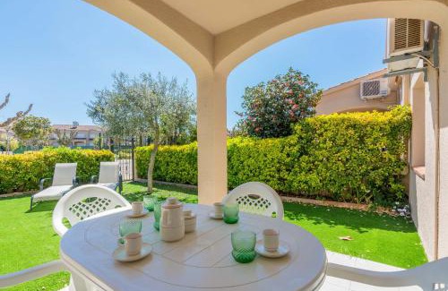 Santa Susanna Casa | HomeHolidaysRentals Moonlight