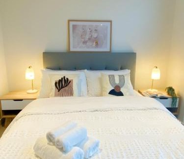 Melbourne Apartamento | Homelike 2B Apt Next to Grand Prix with Free Parking