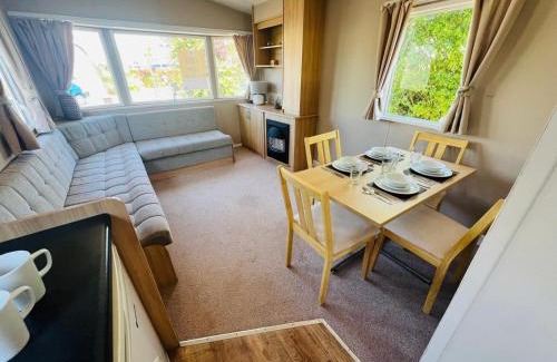 Great Yarmouth Alquiler De Eote | Homely 8 Berth Caravan At California Cliffs Near To Scratby Beach Ref 50067G