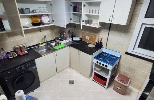 Sharjah Apartamento | Homely Hostel - Spacious and clean bedspace in prime location on Al Wahda Street
