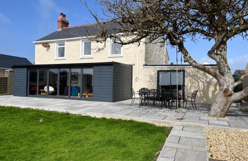 Jameston Casa | Homely Pembrokeshire Farmhouse