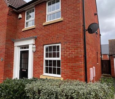 Norton Fitzwarren Casa | Homely Stays Taunton