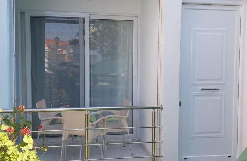 Chios Apartamento | Homely Touch 1