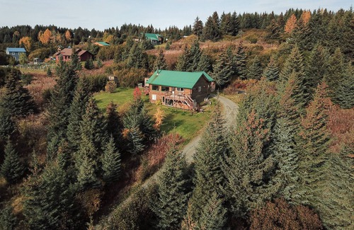 Homer Casa | Homer, Alaska 4BR House-great views, dogs welcome, close to town