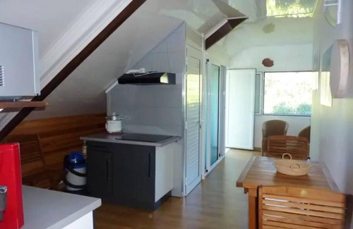 Bois de Nefles Apartamento | Homerez - Apartamento a 15 km de la playa para 6 pers. con jacuzzi, spa y jardín