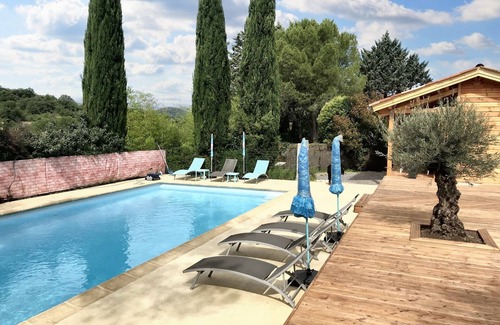 Saint-Andre-de-Cruzieres Casa | Homerez - Casa acogedora en Saint-André-de-Cruzières con piscina compartida
