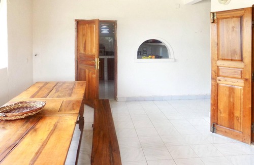 Mahajanga Apartamento | Homerez - ¡A 100 m de la playa! Apartamento para 8 pers. con terraza en Majunga