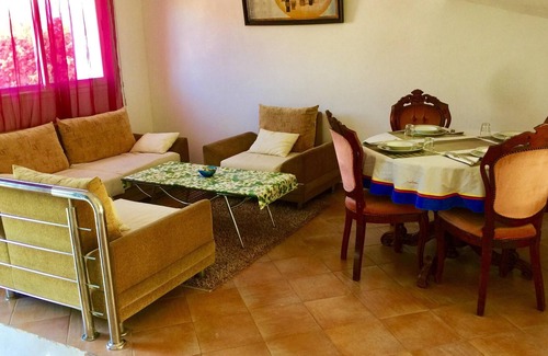 Tamariss Villa | Homerez - ¡A 200 m de la playa! Villa para 7 pers. con piscina, jardín y terraza