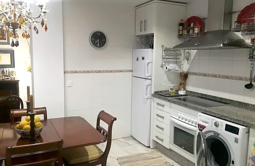 Rota Apartamento | Homerez - ¡A 50 m de la playa! Espectacular apartamento para 6 pers. en Rota
