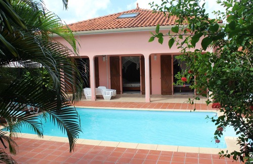 Quartier Desert Villa | Homerez - Villa a 500 m de la playa para 8 pers. con piscina, jacuzzi y terraza