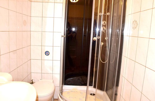 La Roche-sur-le-Buis Apartamento | Homerez - Apartamento para 6 pers. con piscina y jardín en La Roche-sur-le-Buis