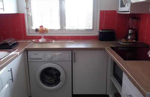Paray-Vieille-Poste Apartamento | Homerez - Apartamento en Paray, terraza
