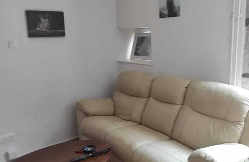 Nevy-sur-Seille Apartamento | Homerez - Apartamento en Nevy-sur-Seille.