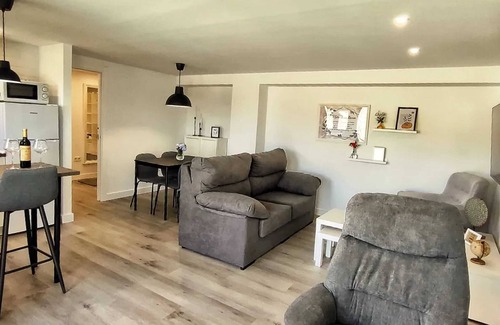 Cruz de Humilladero Apartamento | Homerez - Apartamento en Los Prados, Málaga